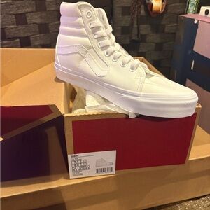 Vans True White Sk8-Hi Sneakers